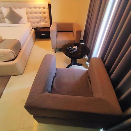 Hotel Papilio Māldah Eksteriør billede