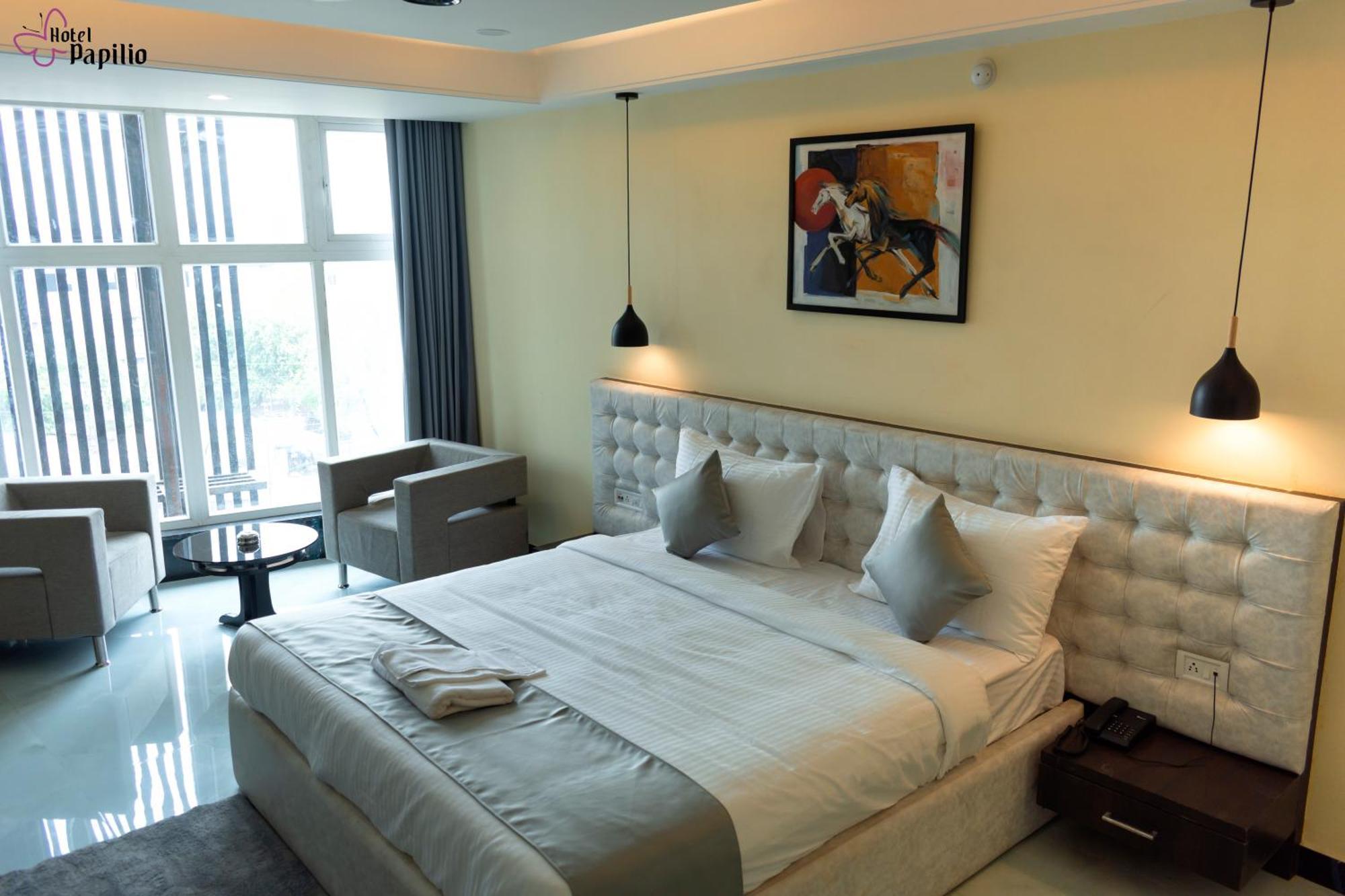 Hotel Papilio Māldah Eksteriør billede